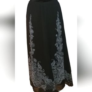 Elegant Coldwater Creek black & white maxi skirt. SOLD
